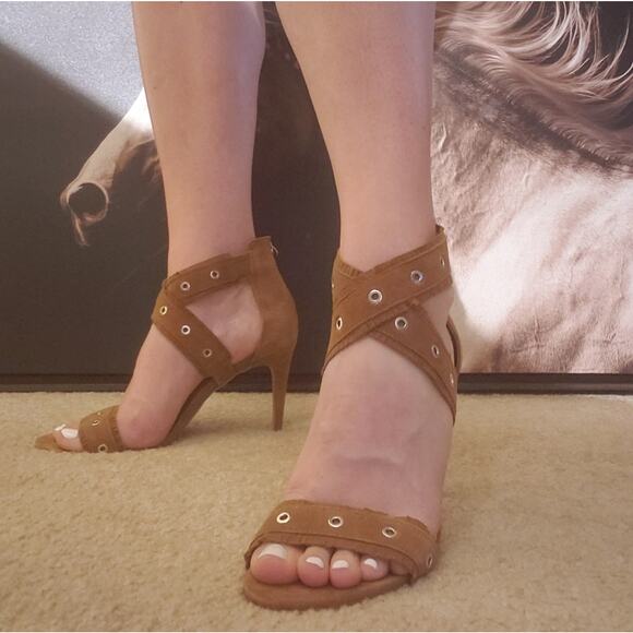 NWT Halogen Tan Suede Criss Cross Stiletto Heels Size 8.5 - Picture 3 of 5